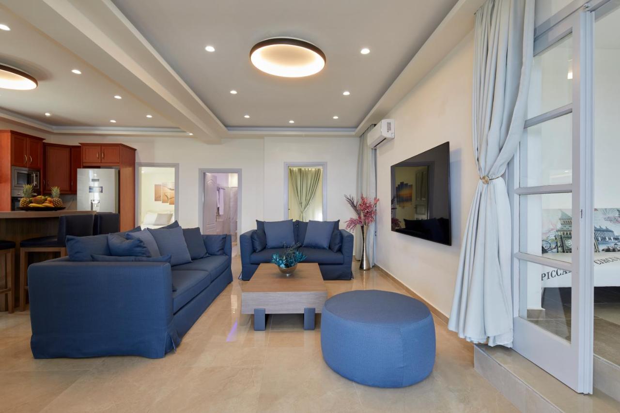 Soultouch Beachfront Villa *