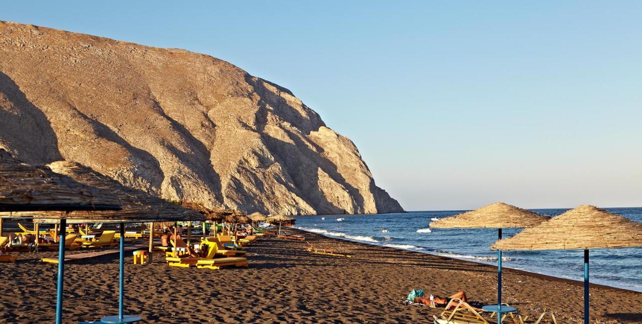 Soultouch Beachfront Villa Perissa (Santorini)